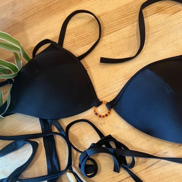 Black bikini bundle - Picture 4 of 9